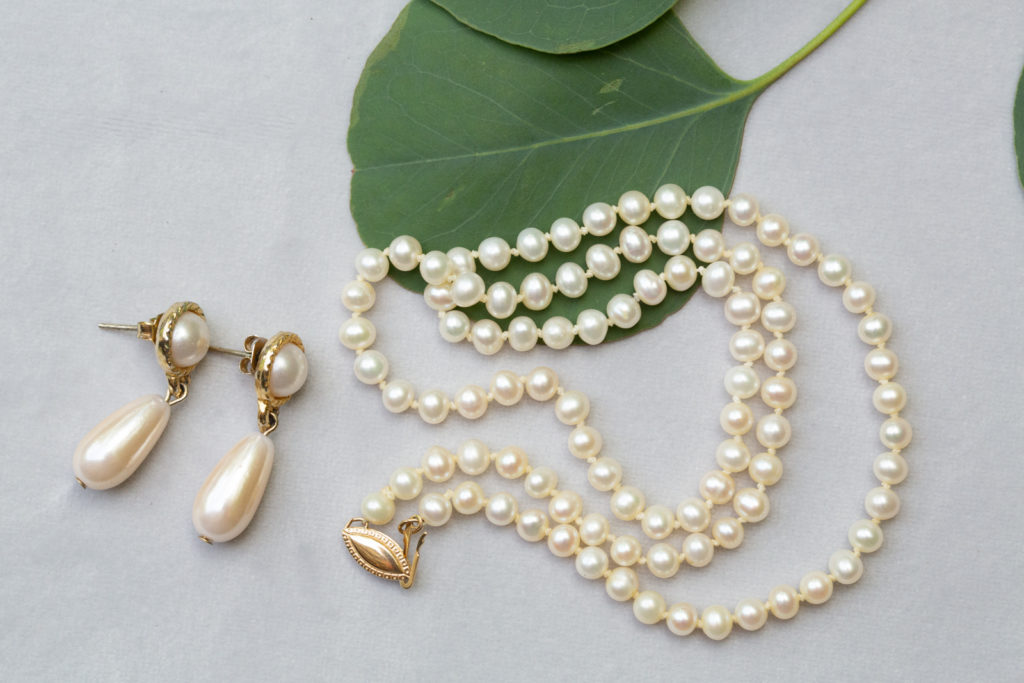pearl necklace and earrings for bride