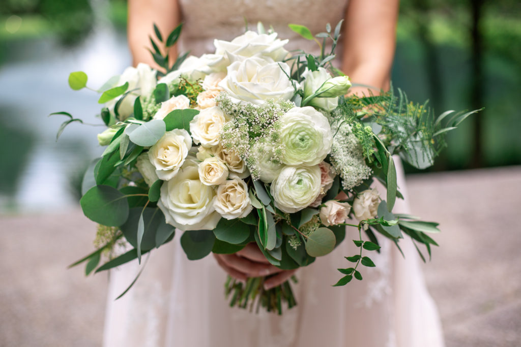 bride bouquet with white flowers